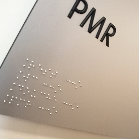 signalétique braille pmr