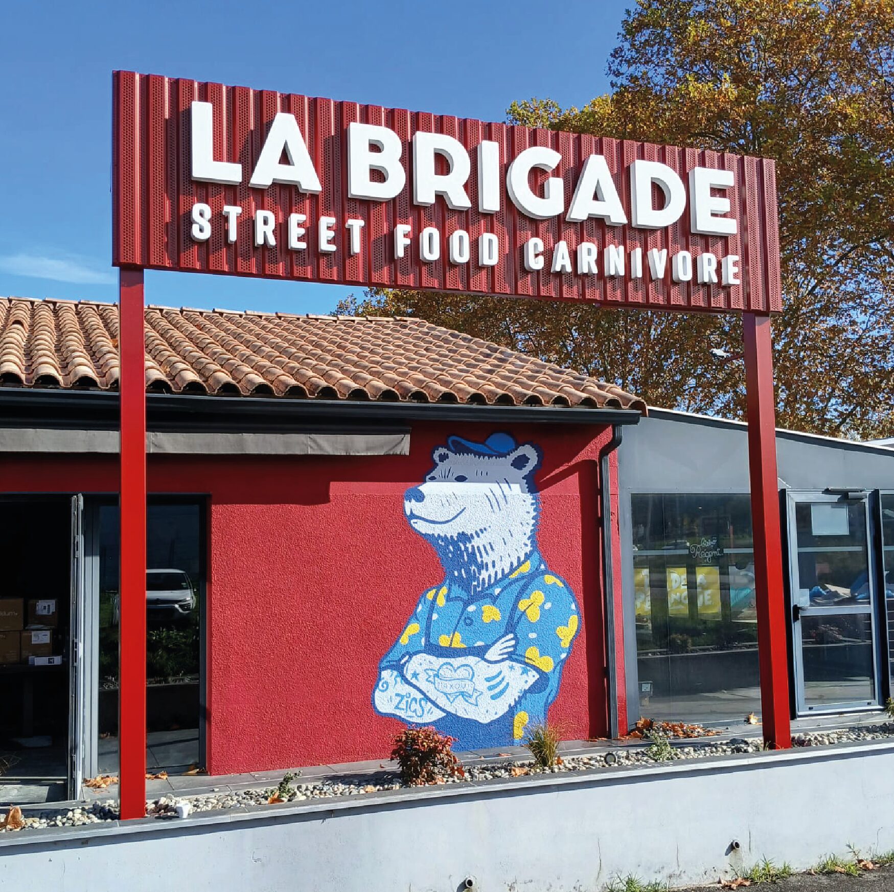 Enseigne principale lumineuse